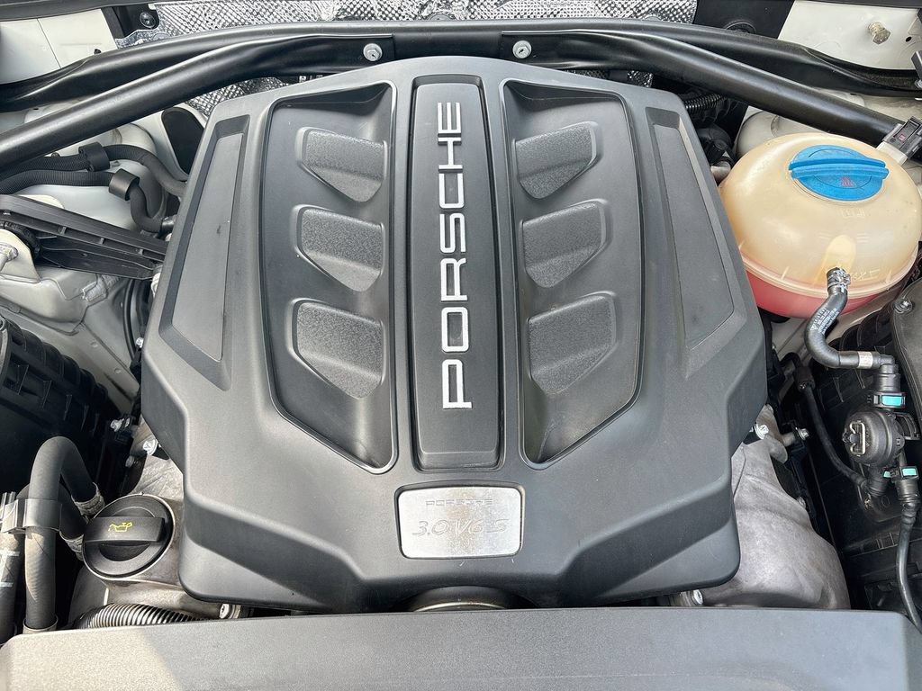 Used 2017 Porsche Macan S AWD/4WD image 32