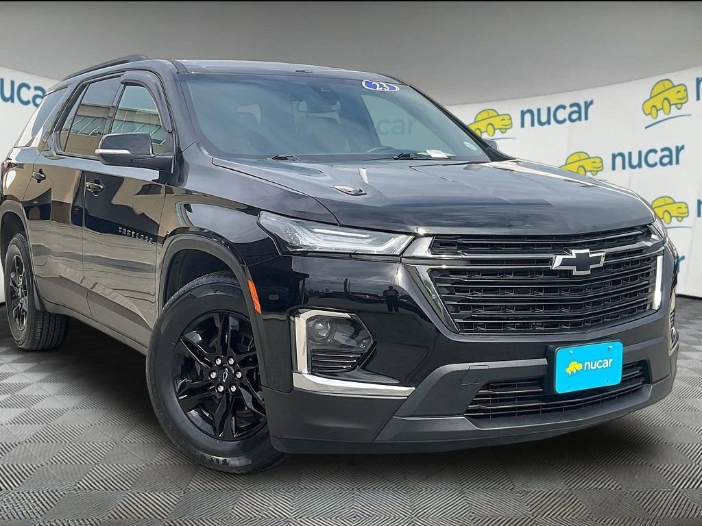 Used 2023 Chevrolet Traverse LT w/ Midnight/Sport Edition AWD/4WD image 1