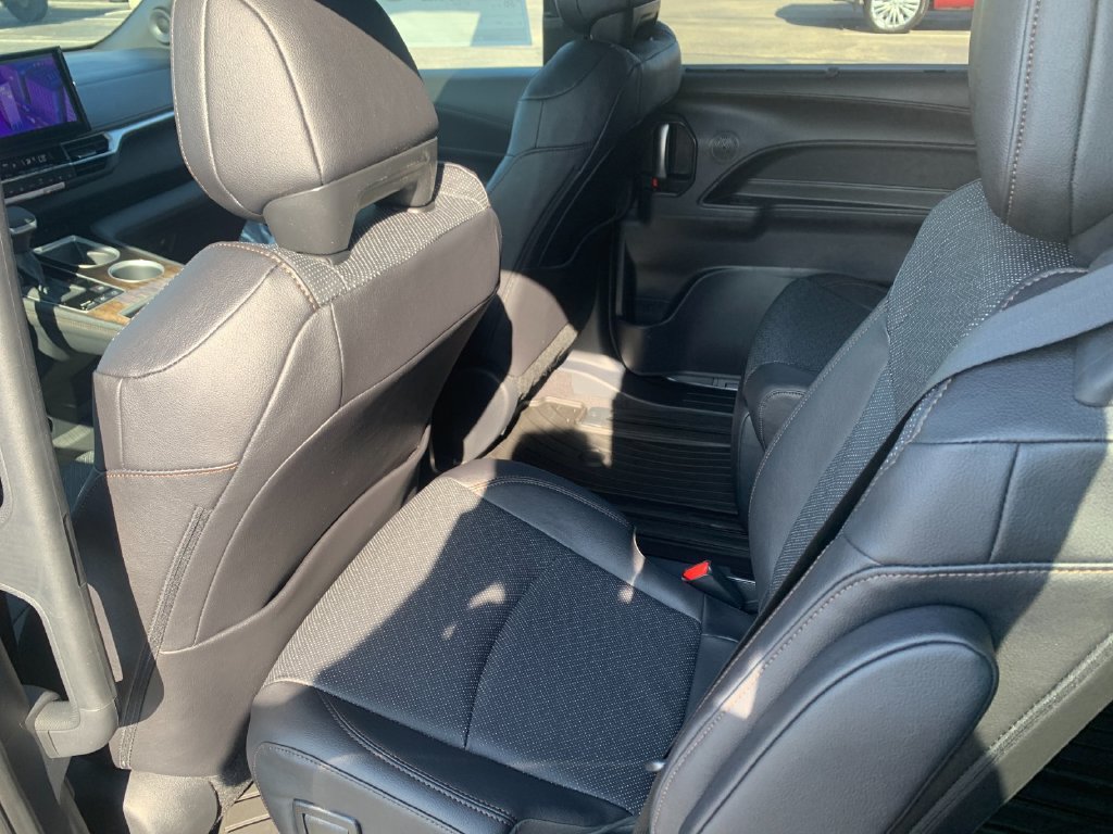 New 2026 Toyota Sienna Limited FWD image 13
