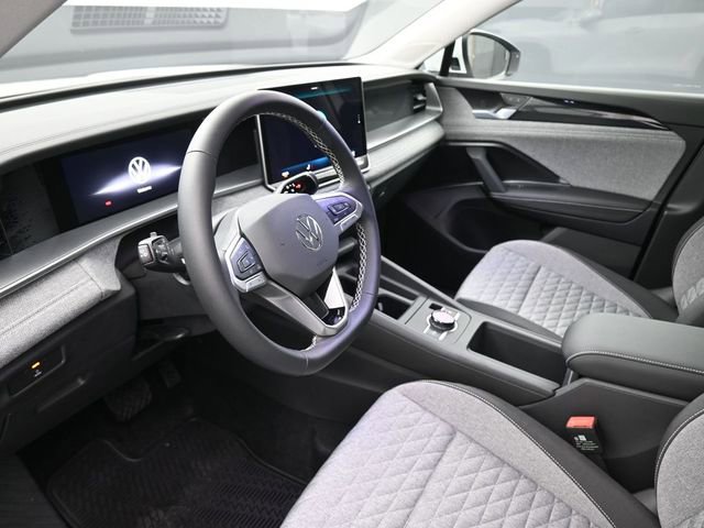 New 2026 Volkswagen Tiguan S image 18