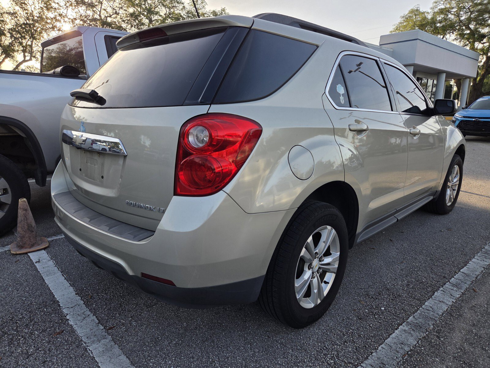 Used 2013 Chevrolet Equinox LT w/ Power Convenience Package FWD image 3