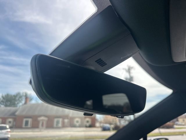 Used 2024 Buick Enclave Premium image 33