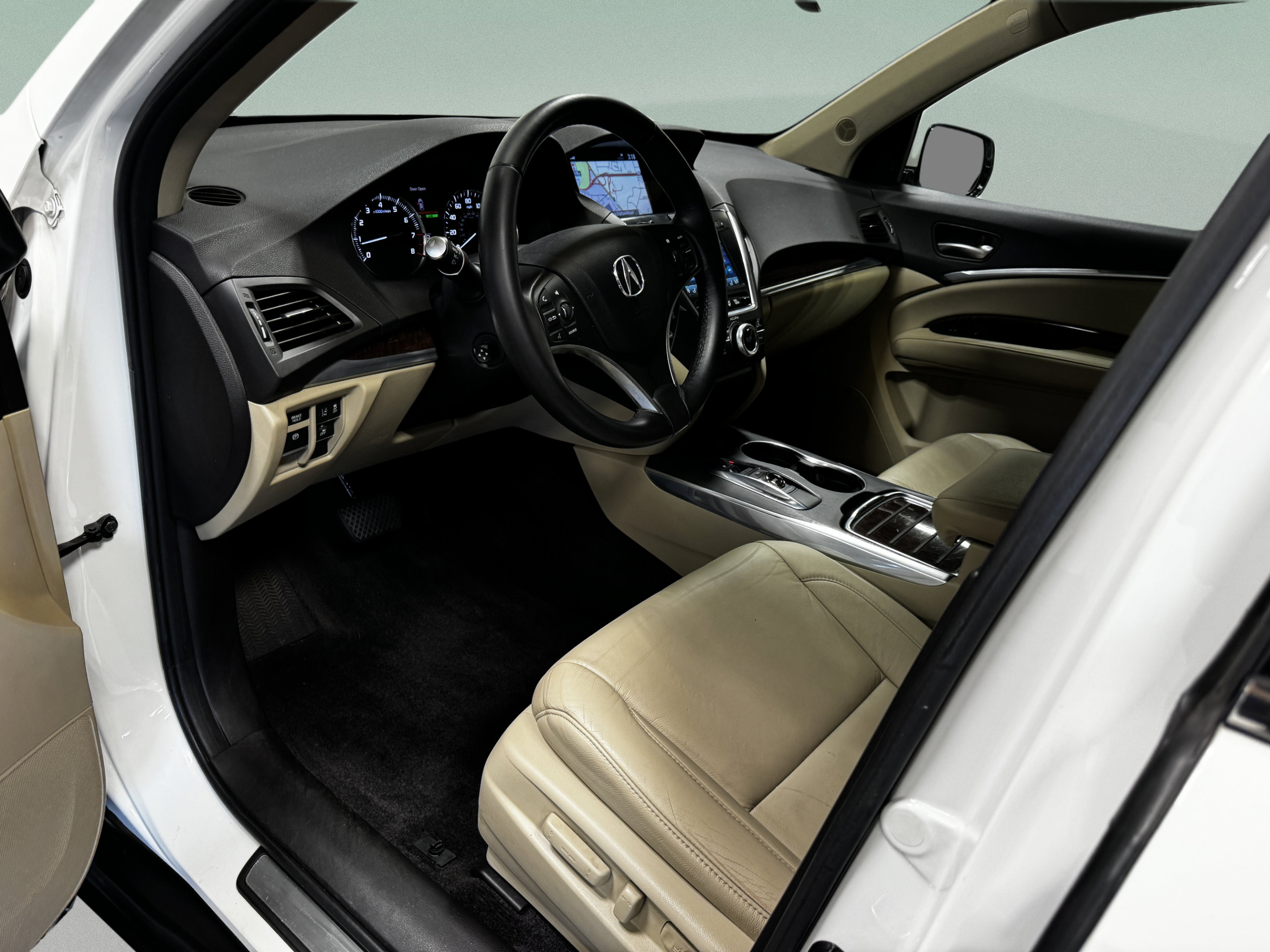 Certified 2018 Acura MDX w/ Technology Package FWD image 9