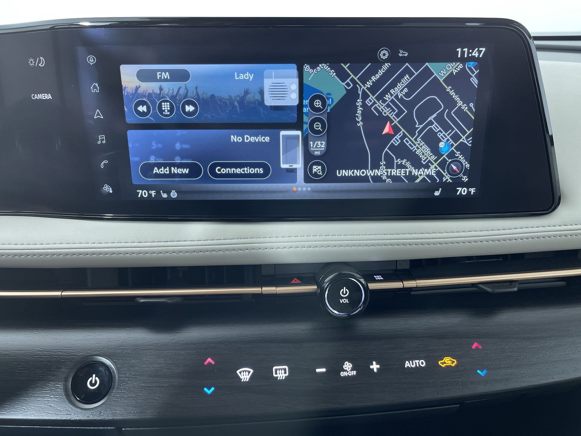 Certified 2024 Nissan Ariya AWD image 18