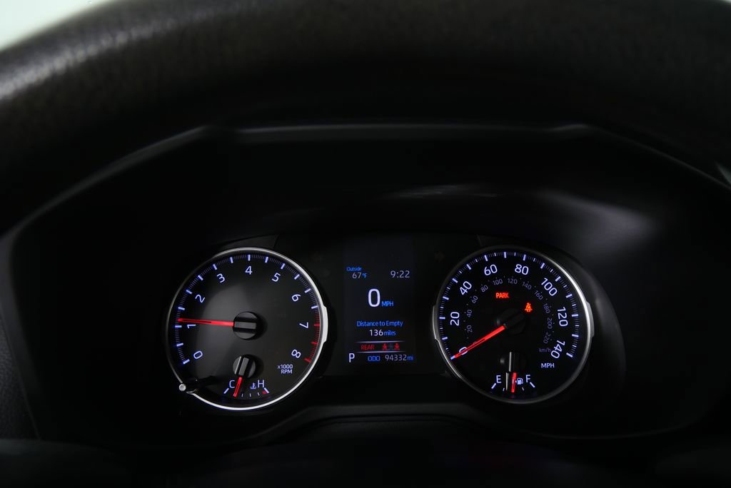 Used 2019 Toyota RAV4 LE FWD image 13