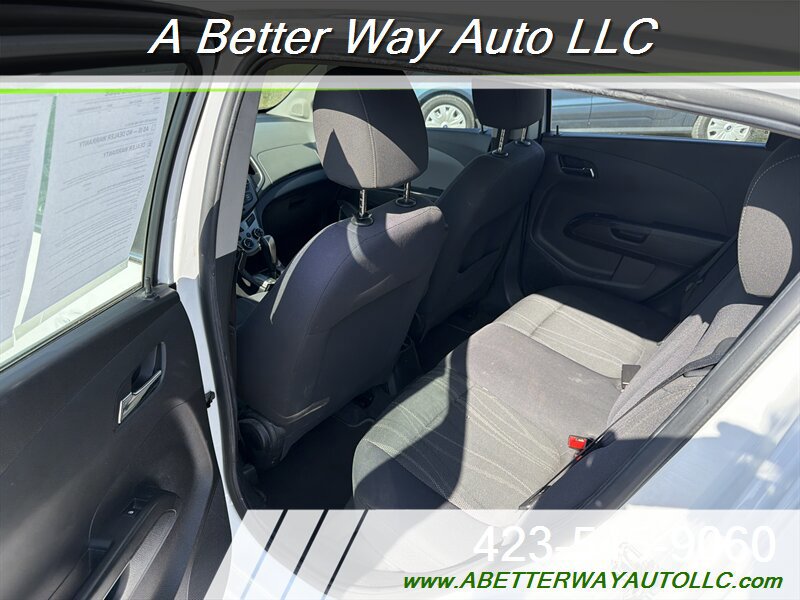 Used 2014 Chevrolet Sonic LT FWD image 7