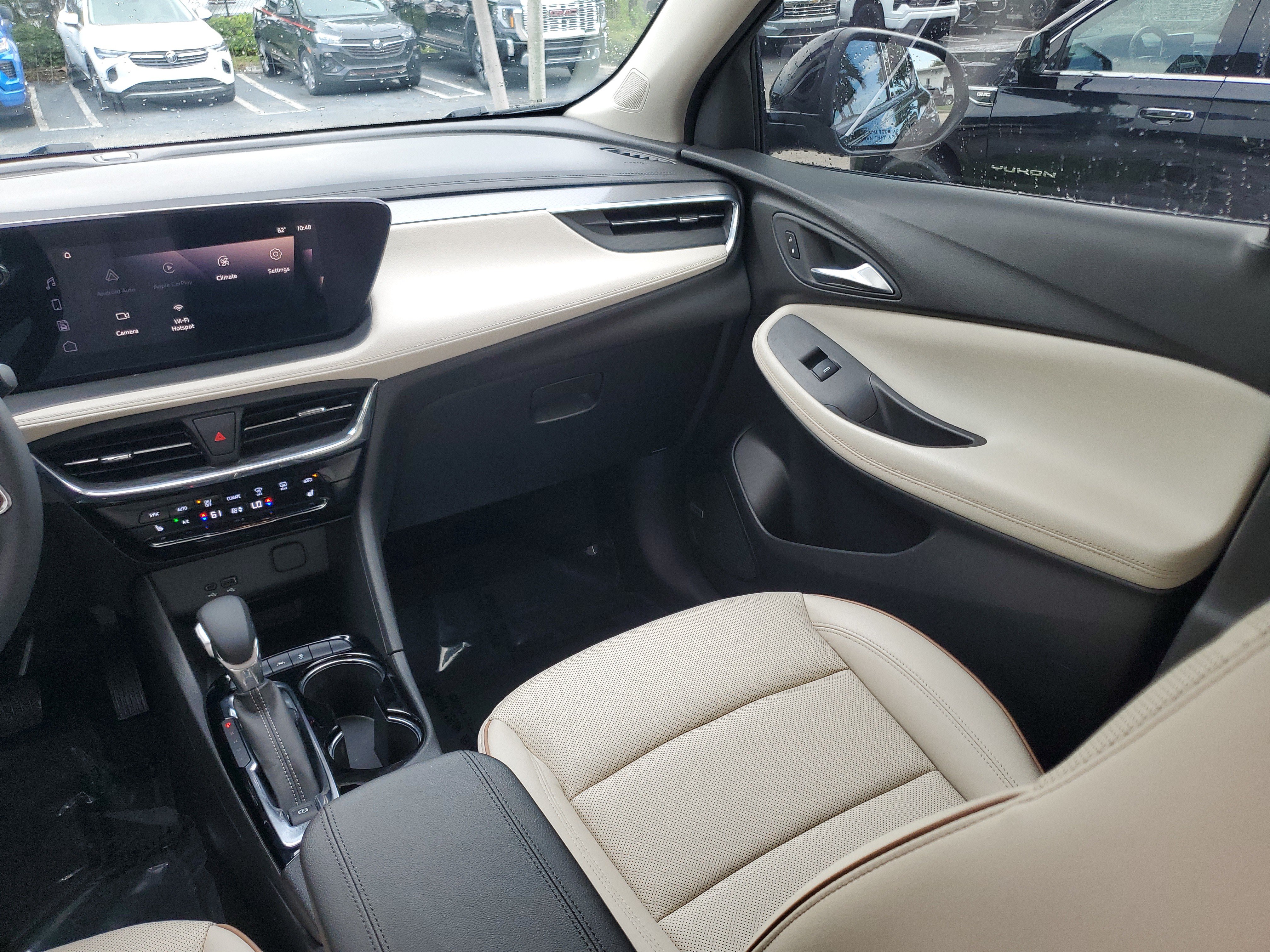 Used 2025 Buick Encore GX Avenir w/ Avenir Technology Package FWD image 17