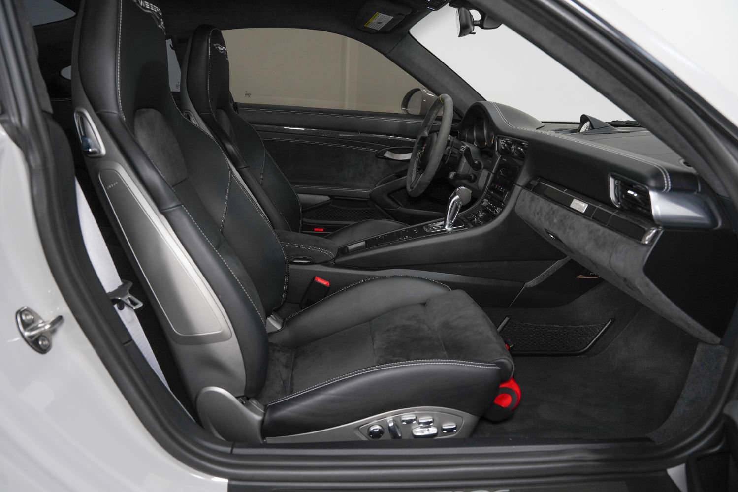 Used 2019 Porsche 911 GT3 RS RWD image 26