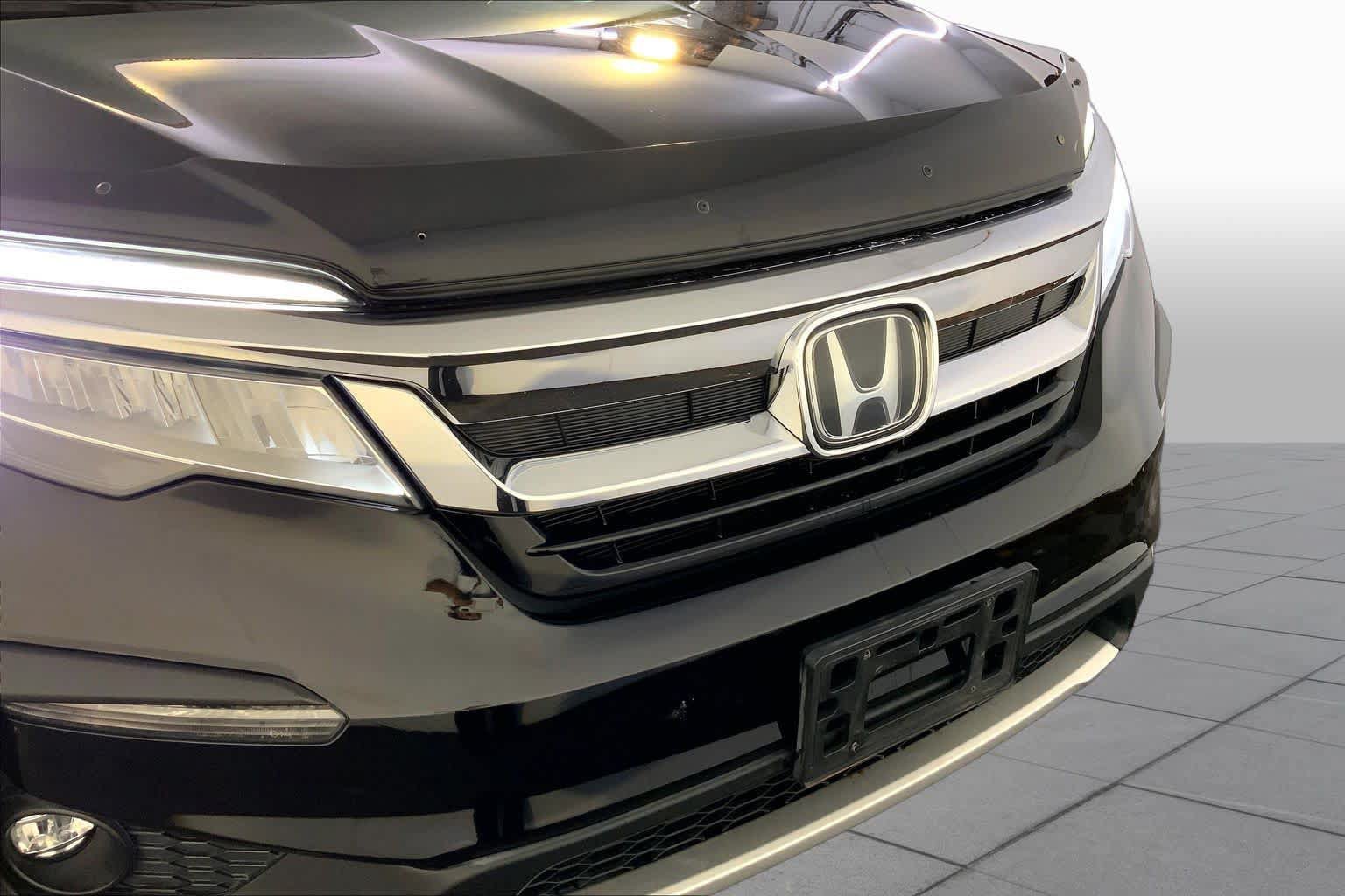 Used 2019 Honda Pilot Touring image 32