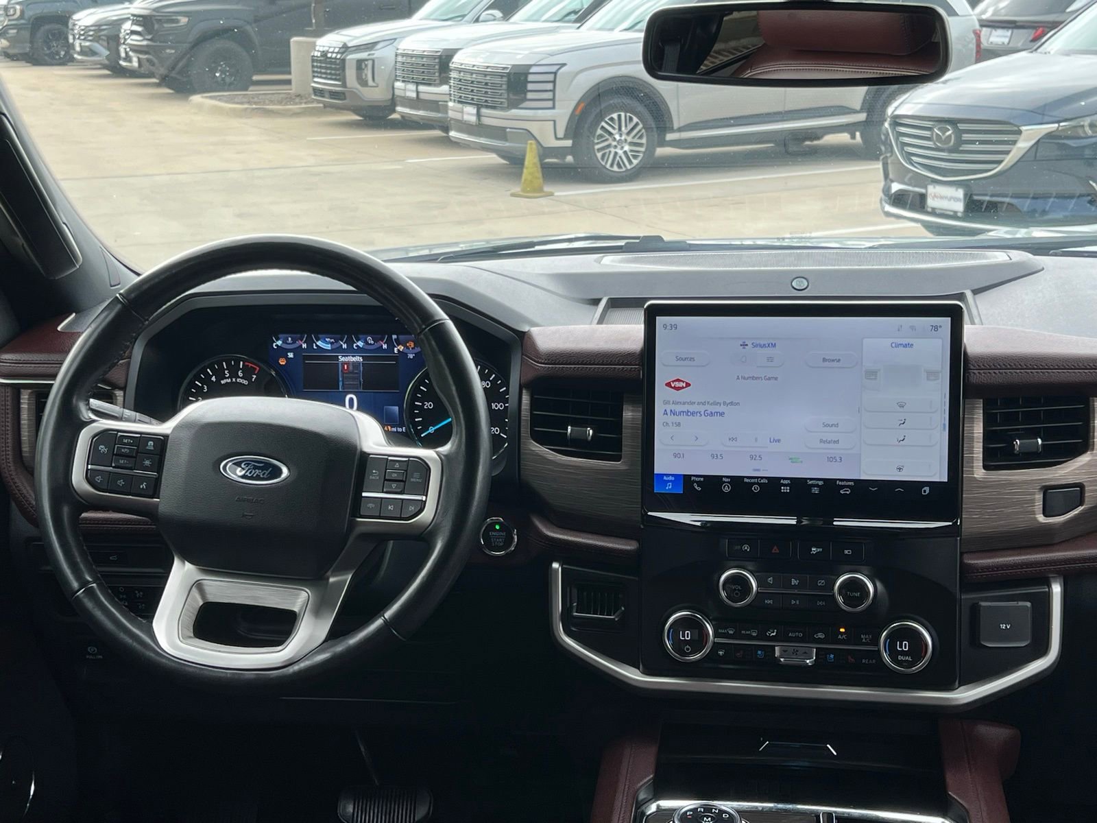 Used 2024 Ford Expedition Limited AWD/4WD image 22