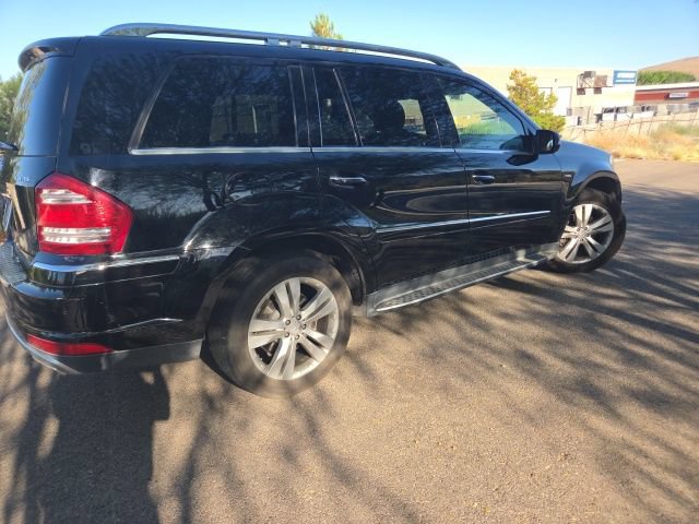 Used 2010 Mercedes-Benz GL 320 BlueTEC 4MATIC image 5
