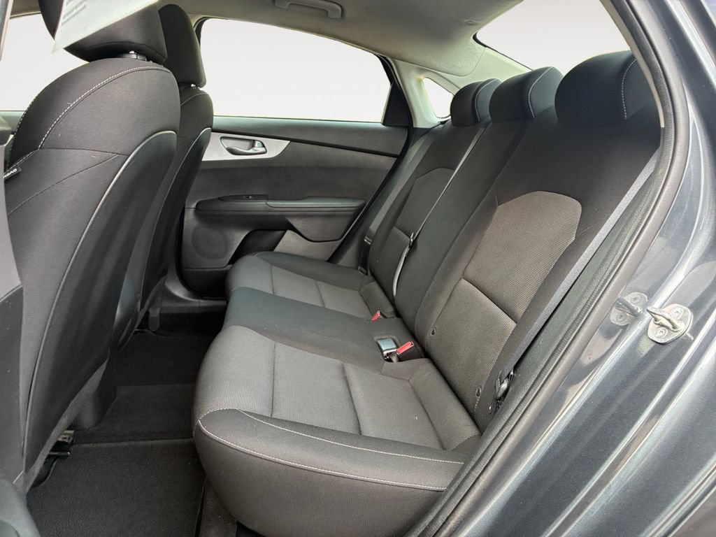 Used 2024 Kia Forte LXS w/ LXS Technology Package FWD image 13