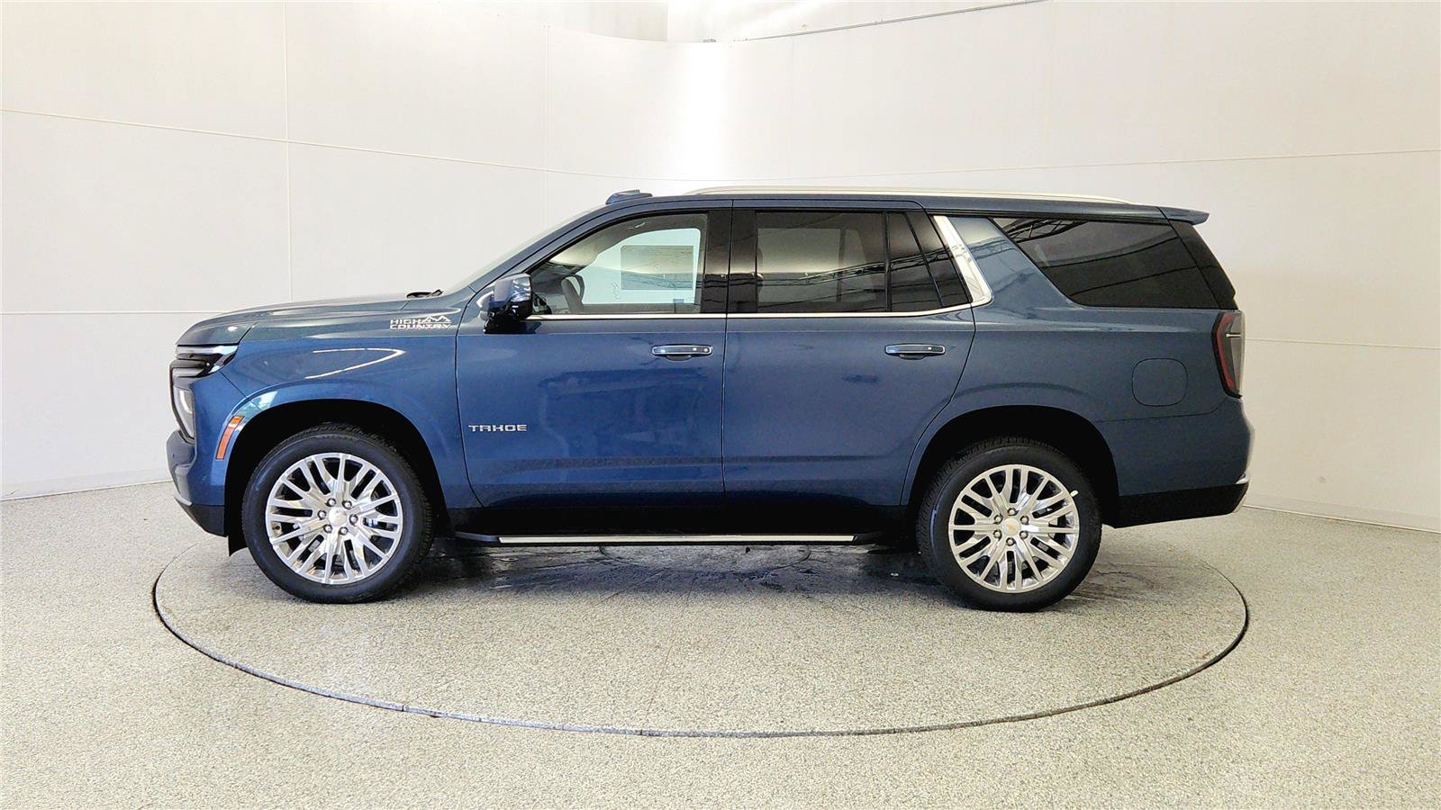 New 2026 Chevrolet Tahoe High Country w/ Sun And Tow Package AWD/4WD image 4