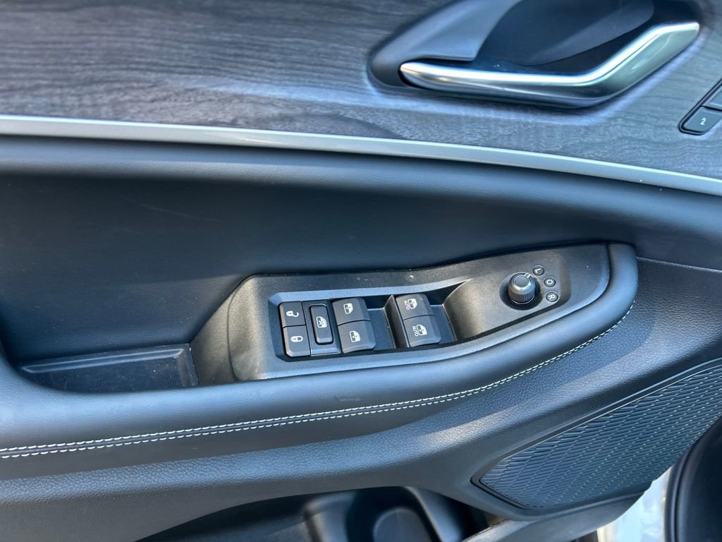 New 2025 Jeep Grand Cherokee L Limited w/ Luxury Tech Group II image 12