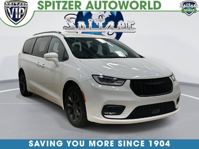 Used 2021 Chrysler Pacifica Touring w/ S Appearance Package