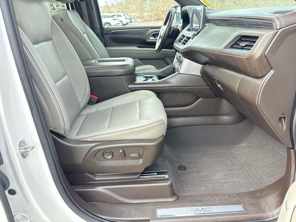Used 2021 GMC Yukon SLT w/ SLT Premium Package image 19