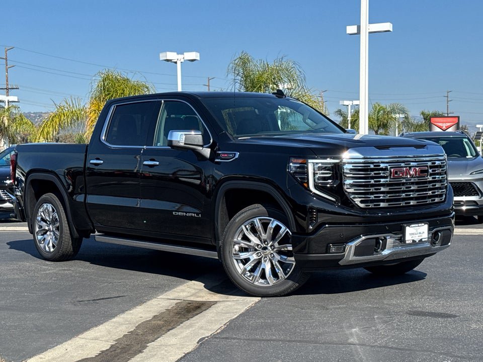 Used 2025 GMC Sierra 1500 Denali AWD/4WD image 2