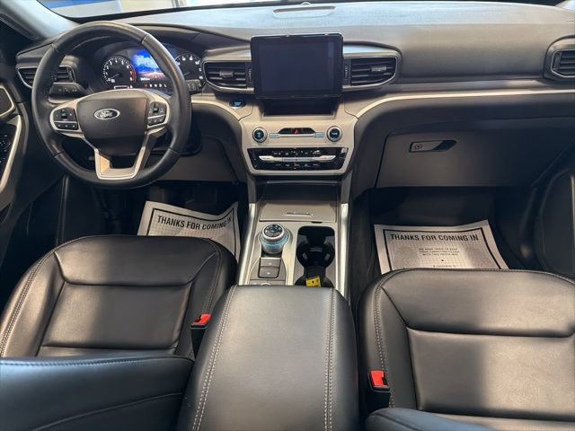 Used 2023 Ford Explorer XLT w/ Equipment Group 202A AWD/4WD image 19