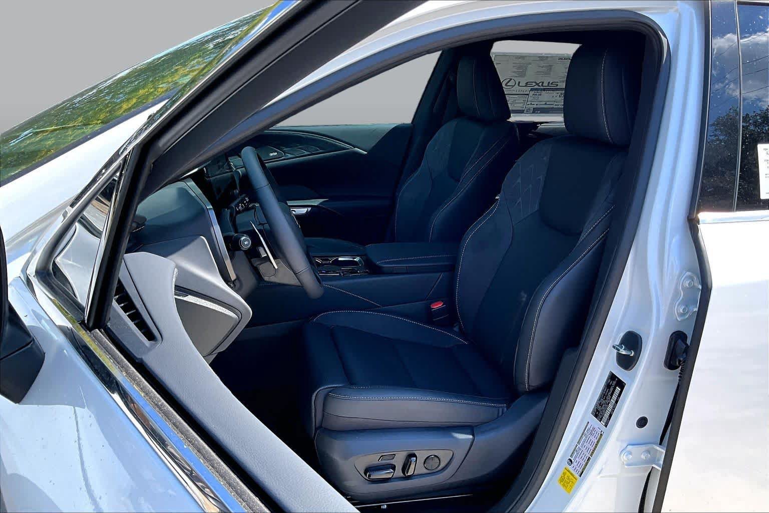 New 2026 Lexus RX 350 FWD image 17