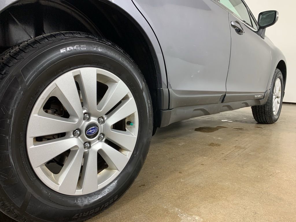 Used 2019 Subaru Outback 2.5i Premium image 9