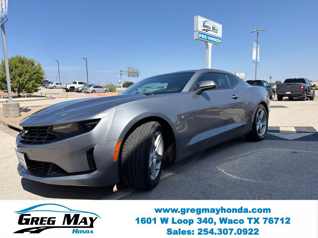 Used 2020 Chevrolet Camaro LT RWD image 8
