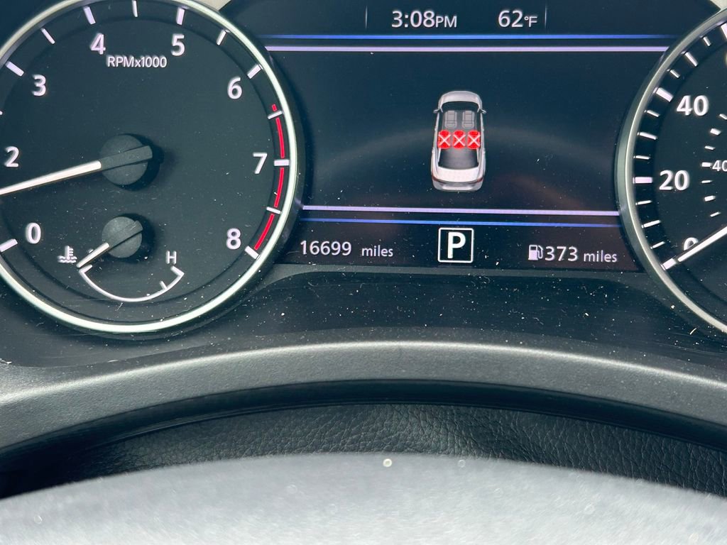 Used 2025 Nissan Sentra SV FWD image 29