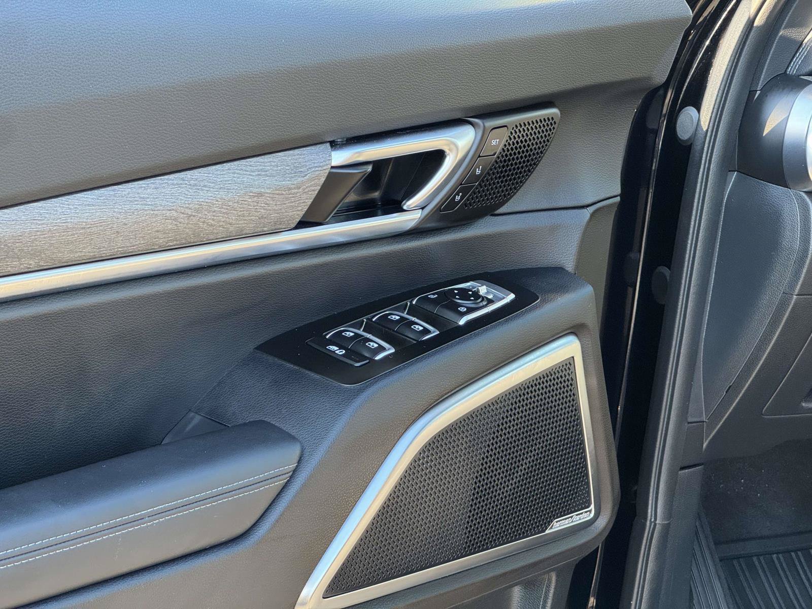 Used 2021 Kia Telluride SX w/ SX Prestige Package AWD/4WD image 20