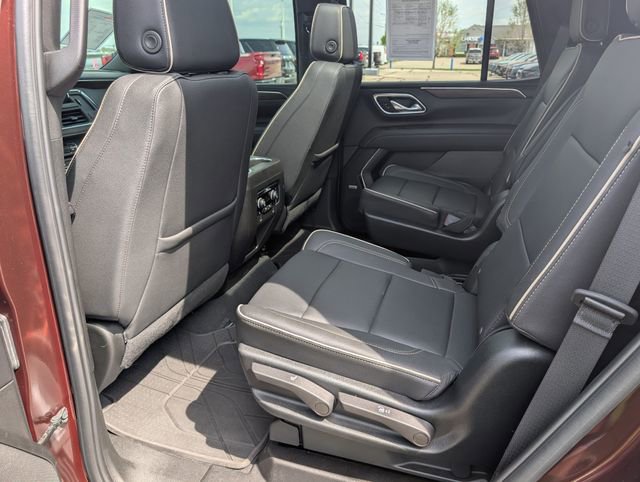 Used 2023 Chevrolet Tahoe Premier w/ Premium Package AWD/4WD image 11