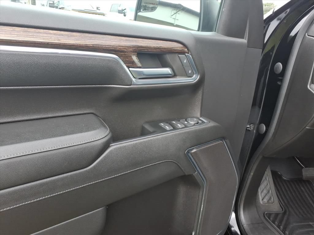 Used 2023 GMC Sierra 1500 Elevation AWD/4WD image 18
