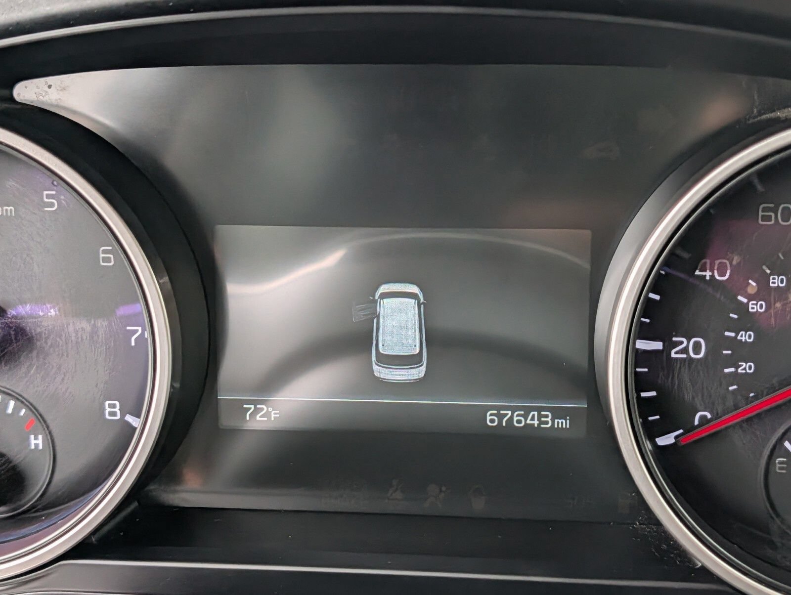 Used 2023 Kia Carnival LX FWD image 26