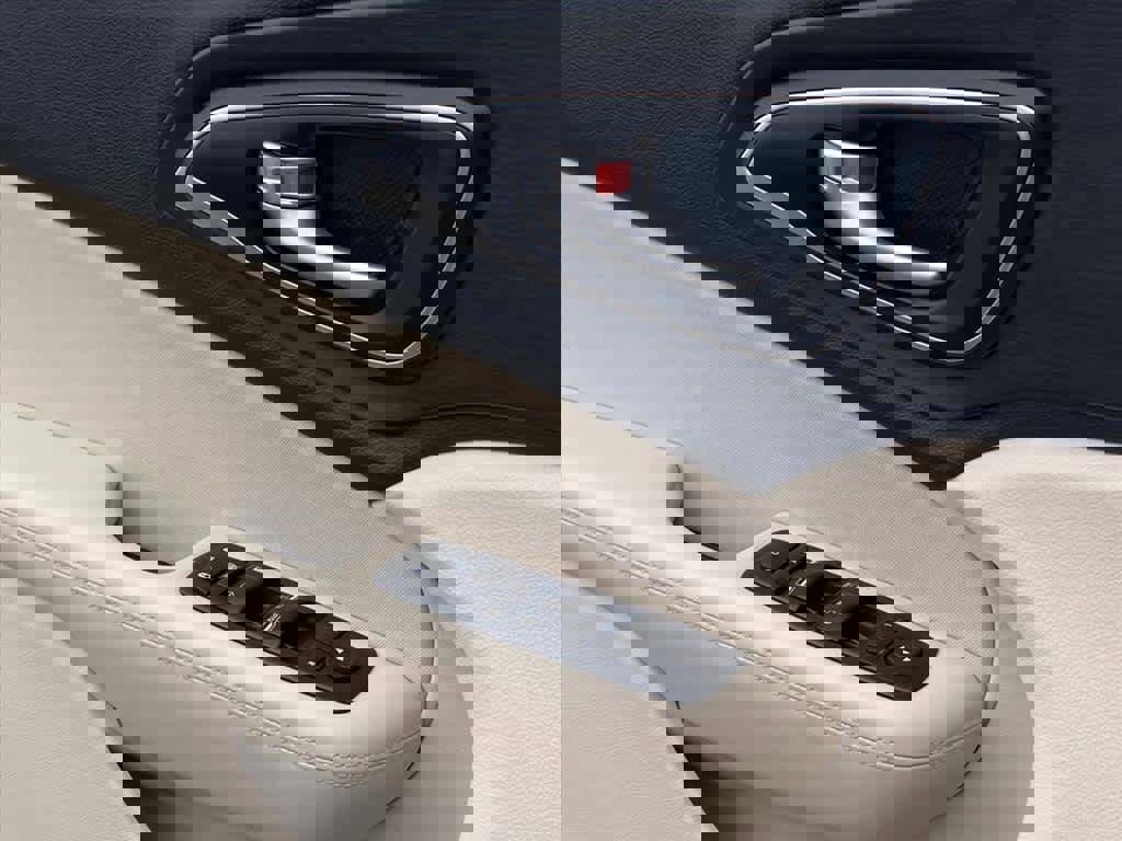 Used 2016 Chrysler 200 Limited image 17