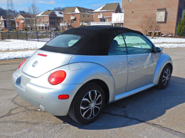 Used 2004 Volkswagen Beetle GL image 4