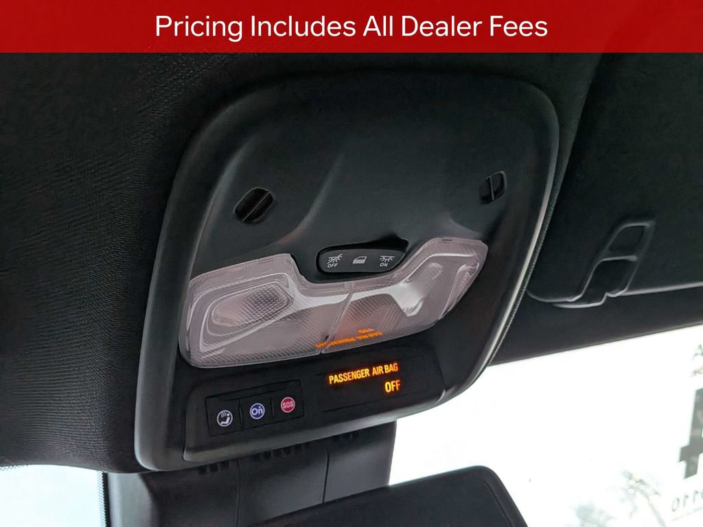 Used 2024 Chevrolet Colorado LT w/ LT Convenience Package II RWD image 21
