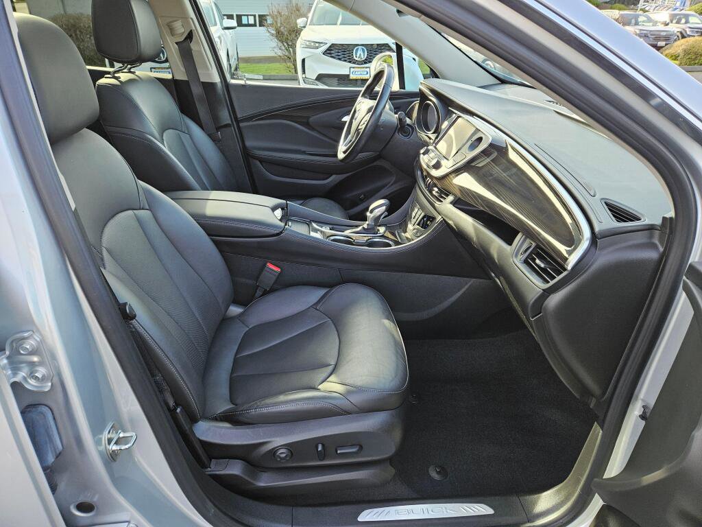 Used 2019 Buick Envision Essence image 10