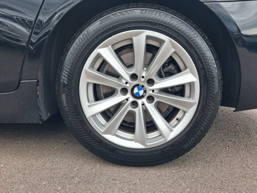 Used 2014 BMW 528i xDrive Sedan AWD/4WD image 11