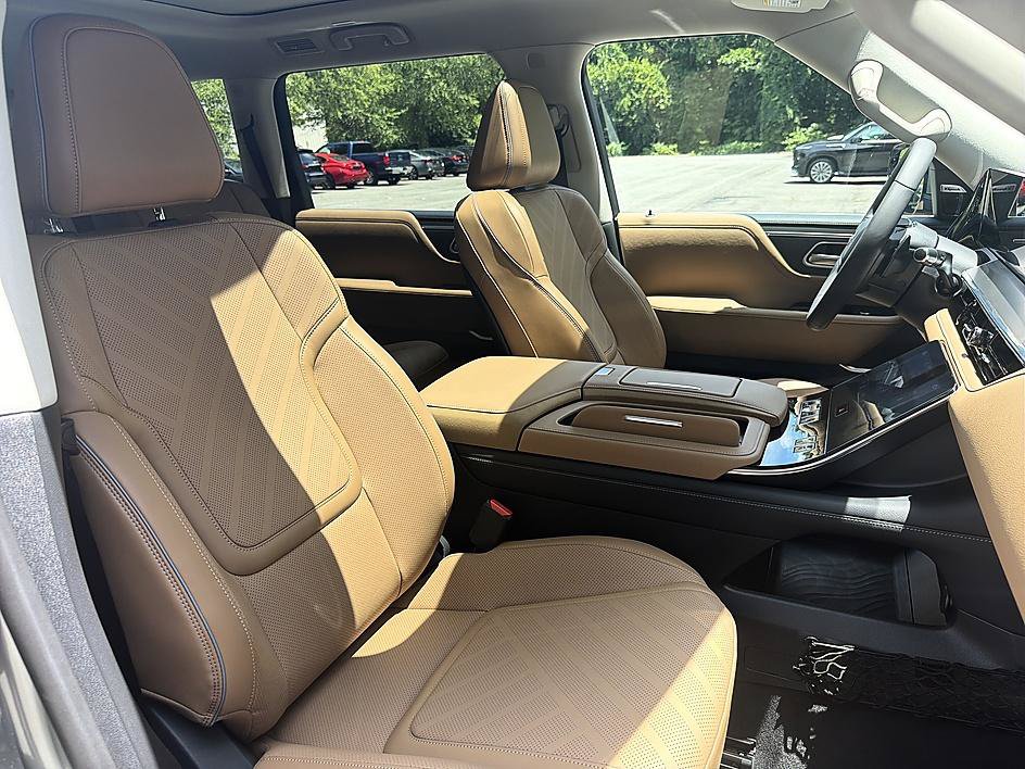 New 2027 INFINITI QX80 Luxe AWD/4WD image 22