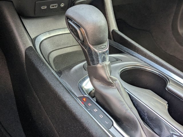 Used 2023 Chevrolet Malibu LT FWD image 12