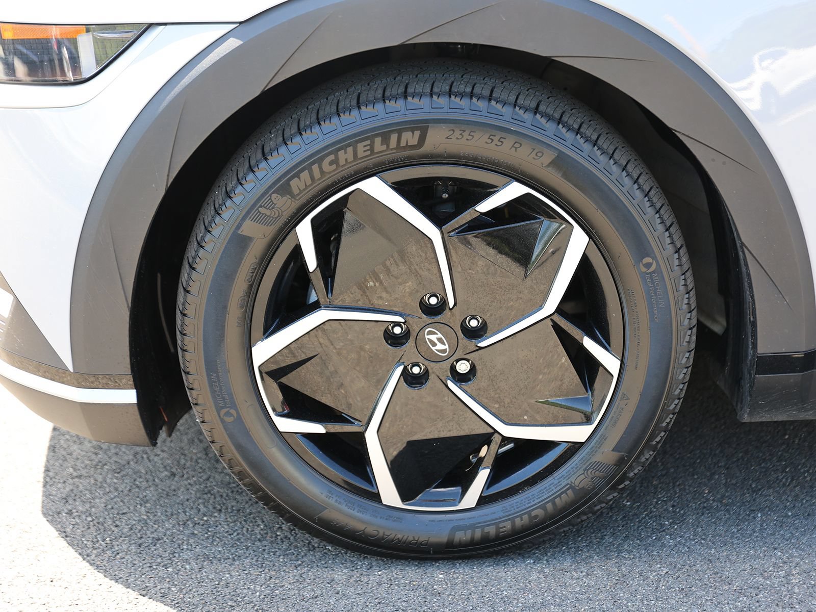 Certified 2024 Hyundai Ioniq 5 SE AWD/4WD image 10