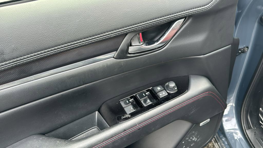 Used 2023 MAZDA CX-5 Carbon Edition image 16