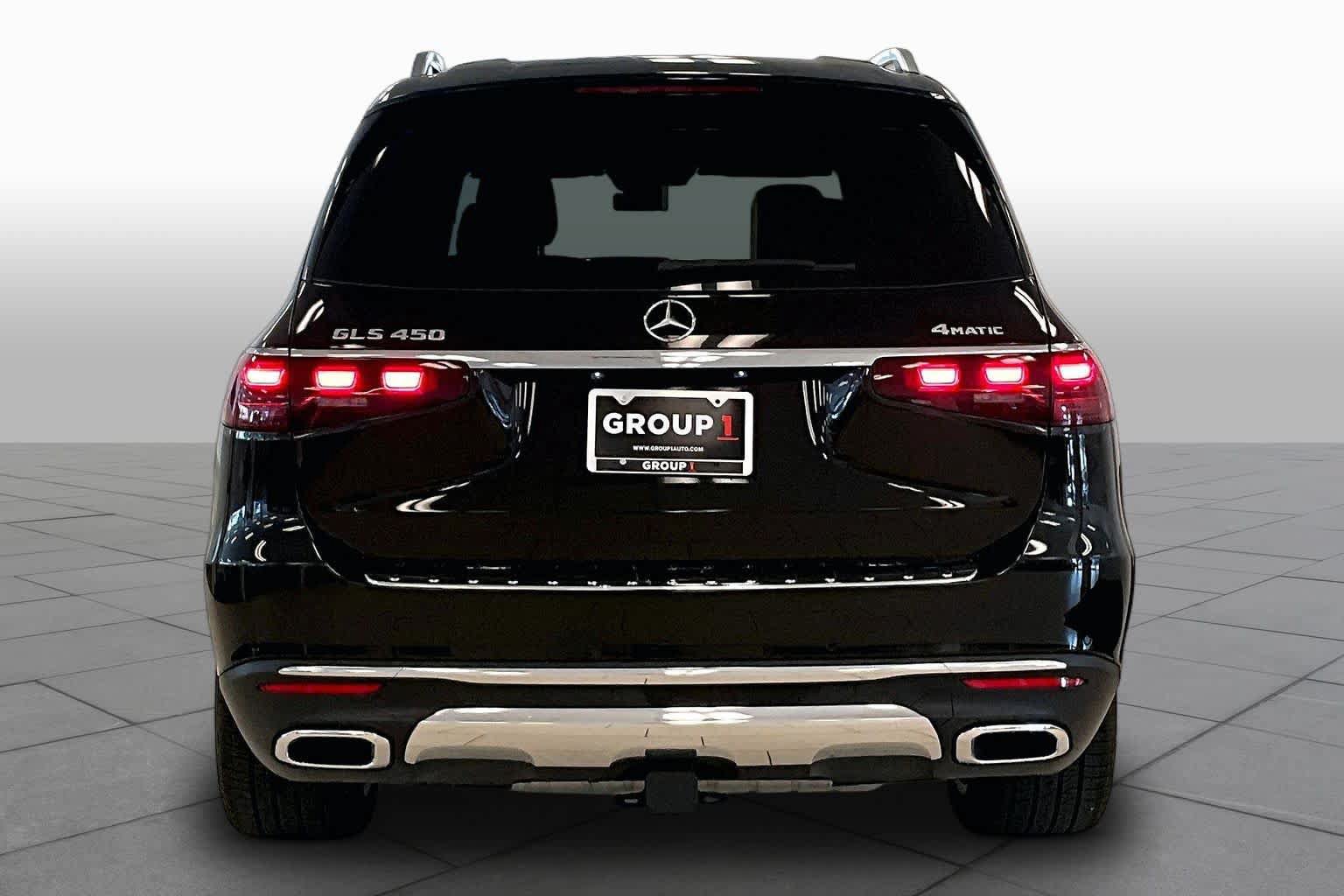 Used 2025 Mercedes-Benz GLS 450 4MATIC image 4