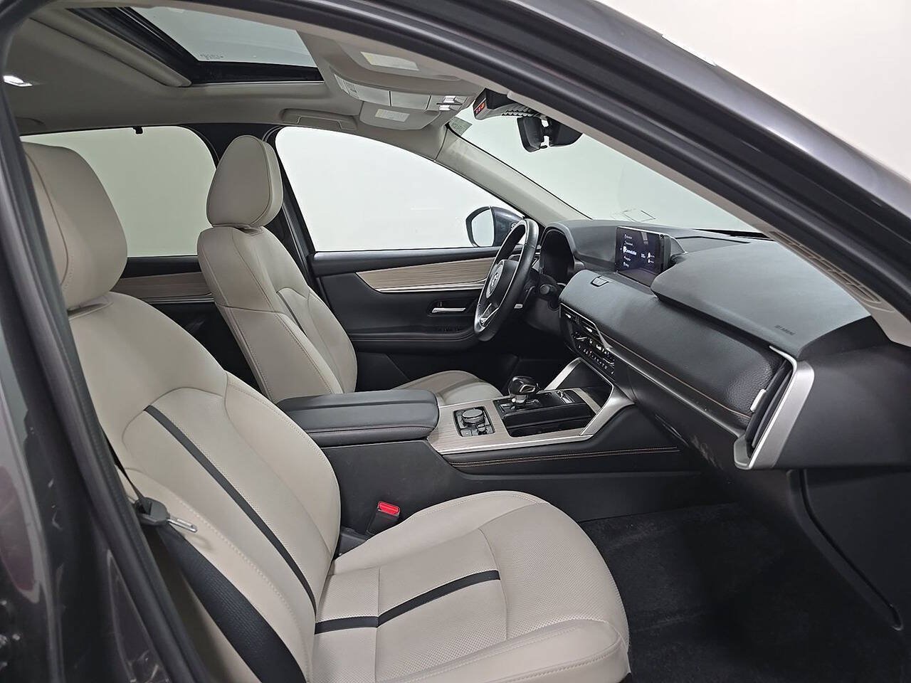 Used 2024 MAZDA CX-90 Plug-In Hybrid w/ Preferred AWD/4WD image 8