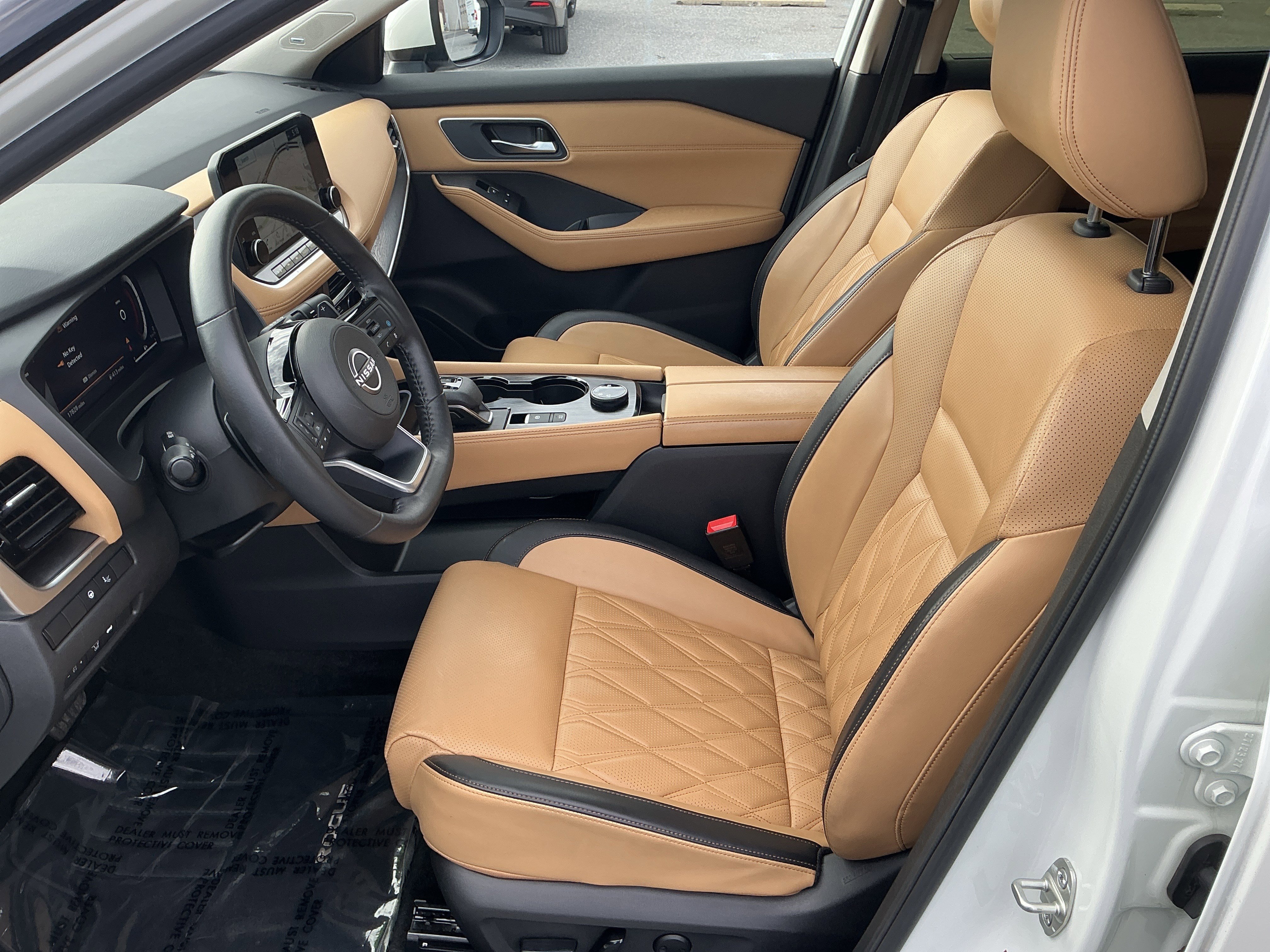 Used 2023 Nissan Rogue Platinum w/ Platinum Premium Package AWD/4WD image 10