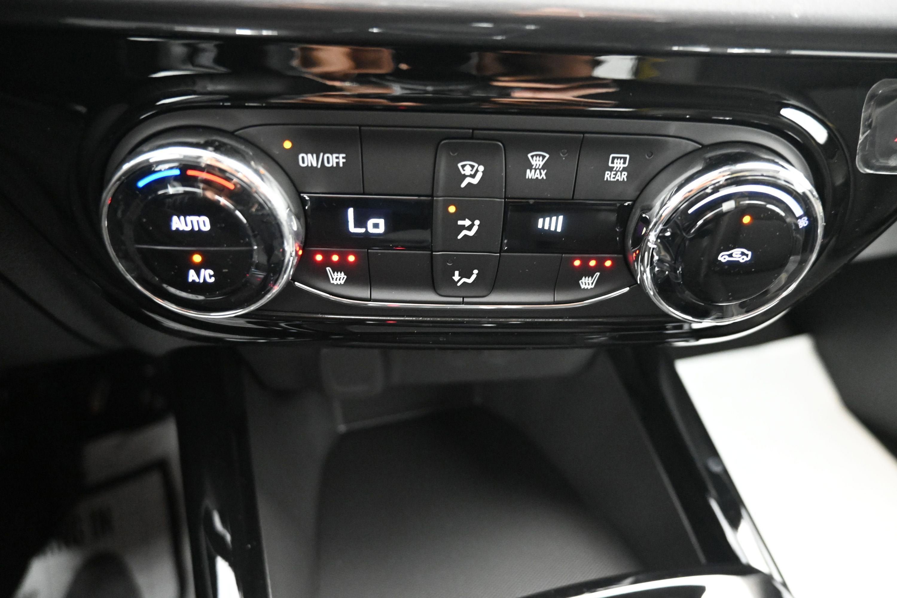 New 2026 Chevrolet Trax ACTIV FWD image 17