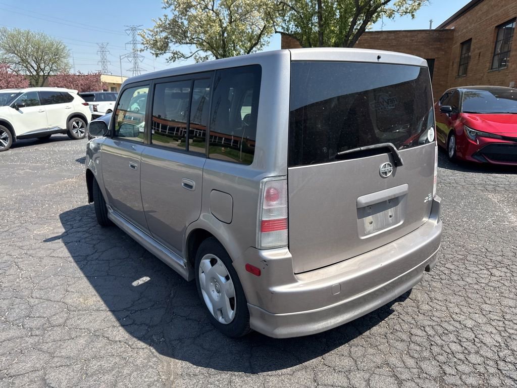 Used 2005 Scion xB image 4