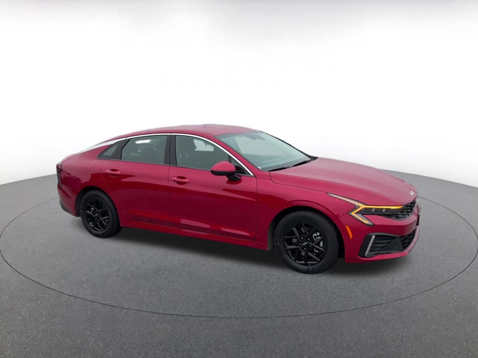 Used 2025 Kia K5 LXS image 2