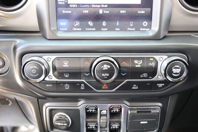 Used 2021 Jeep Gladiator Sport image 20