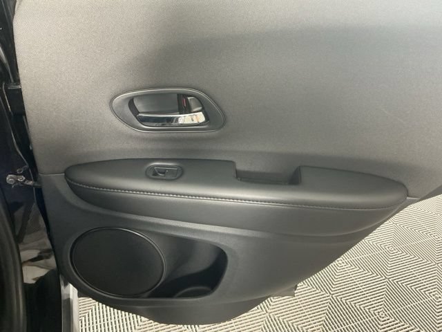 Used 2019 Honda HR-V LX image 11