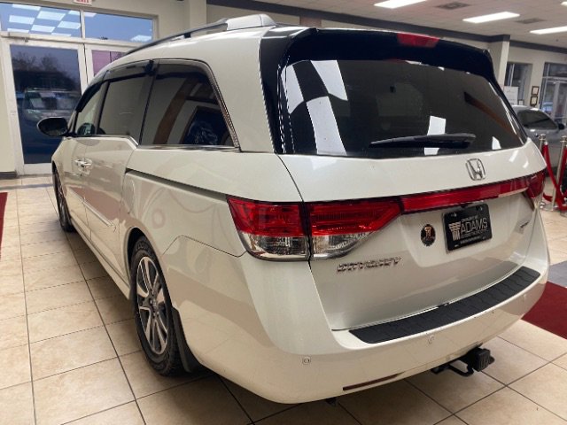 Used 2017 Honda Odyssey Touring Elite image 3