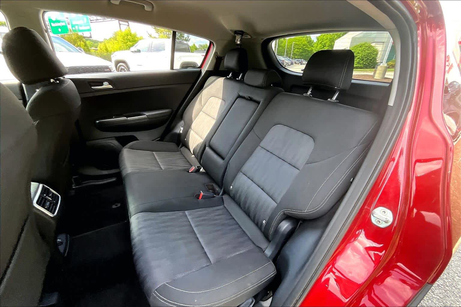 Used 2022 Kia Sportage LX AWD/4WD image 19