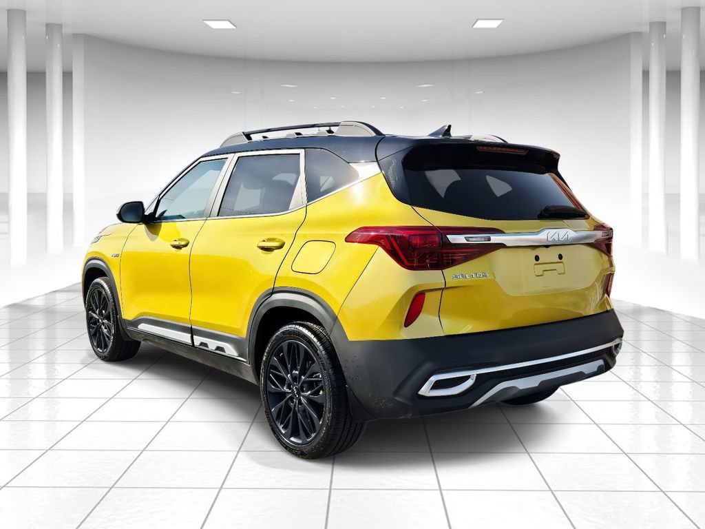 Used 2023 Kia Seltos Nightfall Edition image 5
